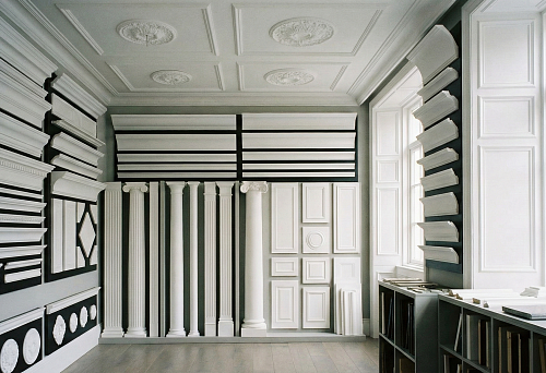 Магазин лепнины STAVROS — демонстрация молдингов, карнизов, колонн и потолочных розеток