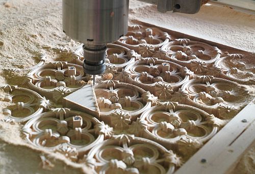 Фрезеровка дерева: создание индивидуальности