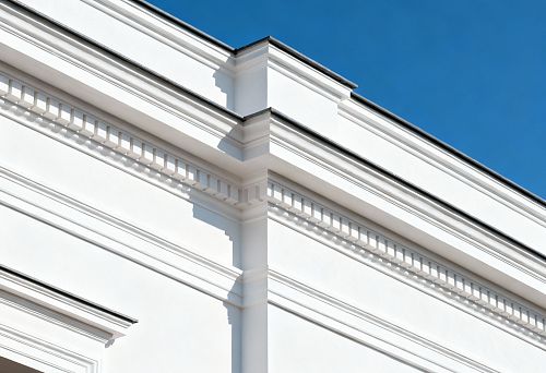 Фасадные молдинги на здании — классический архитектурный декор для преображения фасада