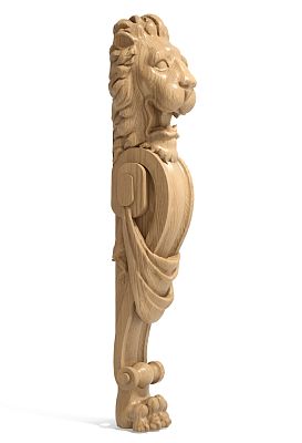 Резной деревянный столб с маской льва
