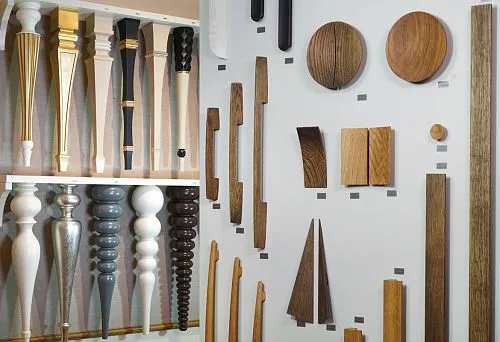 Разнообразие мебельных ручек, ножек и деталей в классическом и современном стиле.