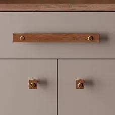 Деревянная ручка Xylon HL-056-1M Ставрос с покрытием для фасадов мебели. Простой монтаж, устойчива к износу, подчеркивает изысканность интерьера