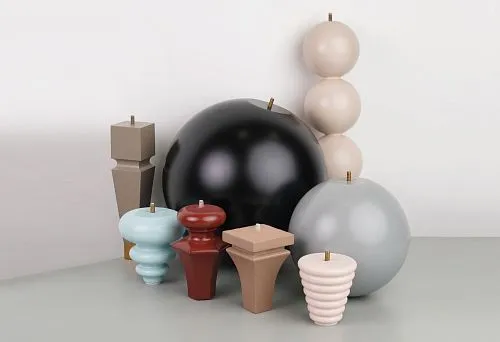 Современные мебельные опоры и декоративные элементы из натурального дерева разных форм и цветов