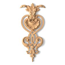 Декоративная накладка из дерева с резным узором