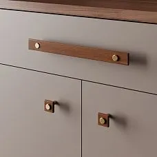 Ручка для мебели Xylon HL-056-2M и ножки MN-241 из массива с покрытием, металлический центральный элемент. Стильный акцент для шкафов, комодов, кухонных гарнитуров