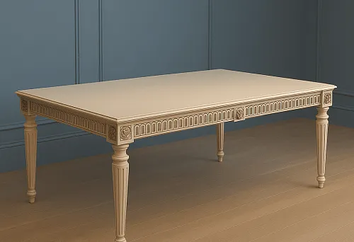 Резной деревянный стол в классическом стиле на фоне синей стены.