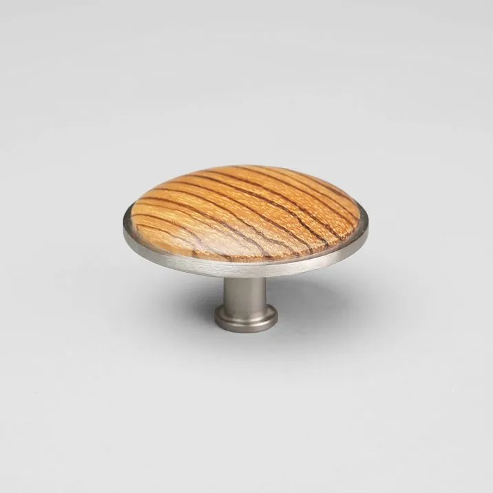 Конструкция ручки Ton HL-058-2M с деревянными вставками, металлическим основанием и крепежом