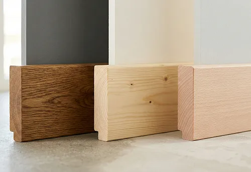 Деревянный плинтус из дуба, сосны и бука: какую породу выбрать