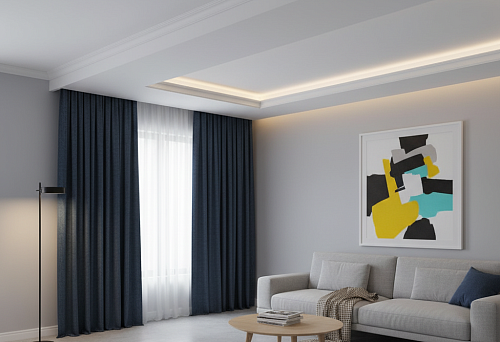 Современная гостиная с потолочным карнизом из МДФ, подчёркивающим переход между стеной и потолком и создающим гармоничный интерьер