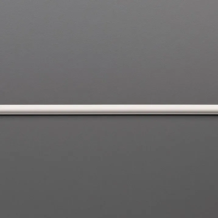 Классический интерьер с полиуретановыми молдингами STAVROS на мебельных фасадах и стенах — шкаф-купе с декором в серо-бежевых тонах