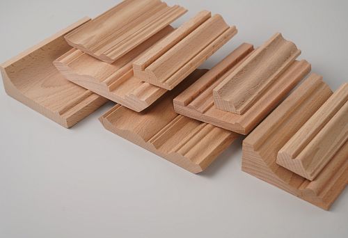 Комплект декоративных деревянных реек сечением 20×20 мм и других размеров из массива бука для интерьерной отделки стен, потолков и мебели