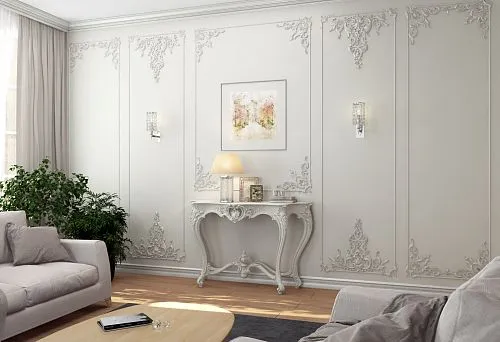 Светлая гостиная с изящным резным консольным столиком и мягкими диванами с деревянными подлокотниками