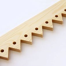 Дом с резными наличниками NL-5 на крыше