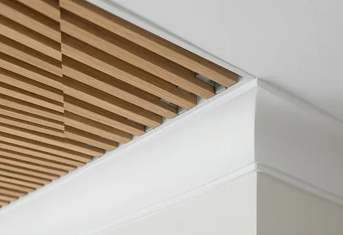 Соединители панелей реечного потолка и потолочная лепнина: как проектировать потолочный узел без лишнего визуального шума