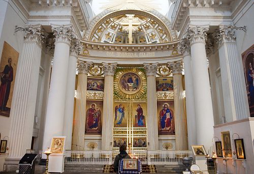 Иконостасы на заказ руками профессионалов. Иконостас фото