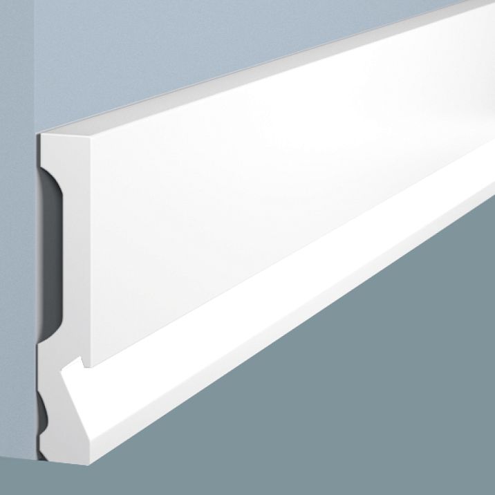 Плинтус напольный LB99 из полистирола HI WOOD высотой 99 мм и толщиной 18 мм  крупным планом