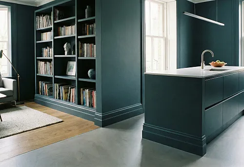 Плинтус МДФ как инструмент визуальной «сборки» интерьера