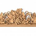 Резная рама RM-013  Украшена сложным резным узором «Виноградная лоза», выполненным в стиле барокко